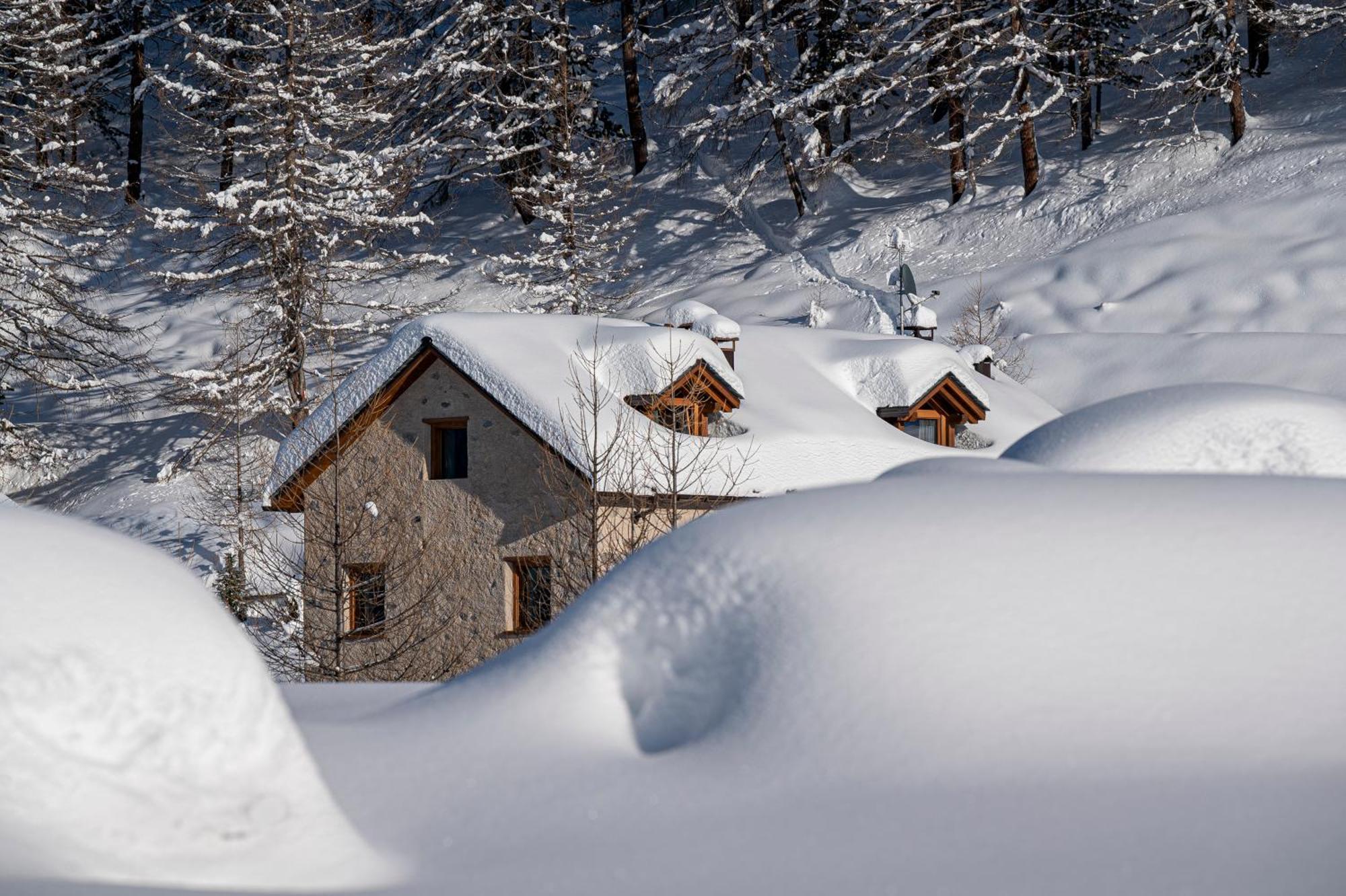 Chalet Aria Pura Livigno Exterior photo
